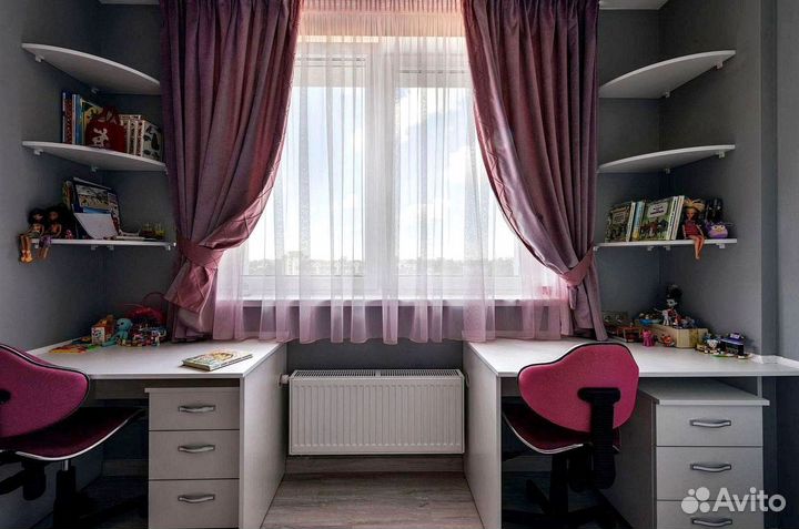 Детская зона у окна