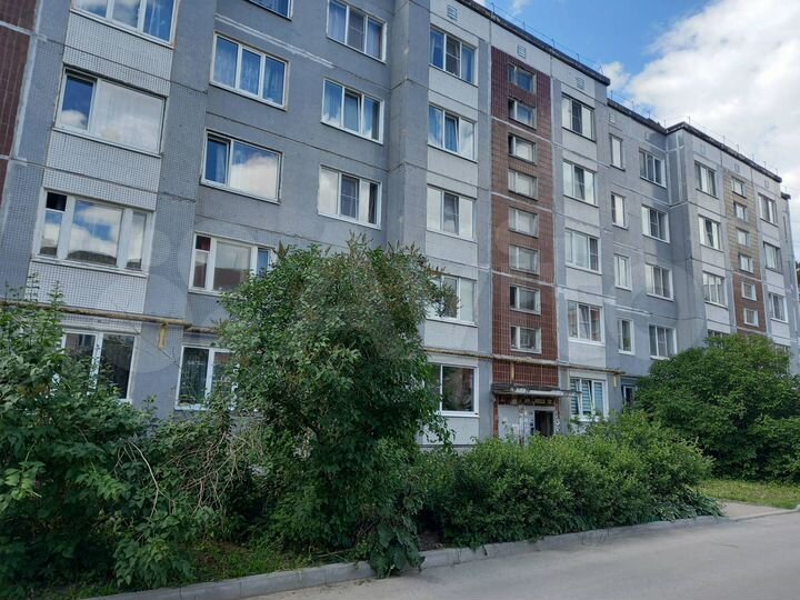Комната 12,8 м² в 3-к., 1/5 эт.