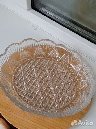 Посуда для сервировки стола