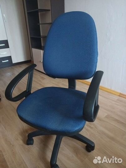 Компьютерное кресло