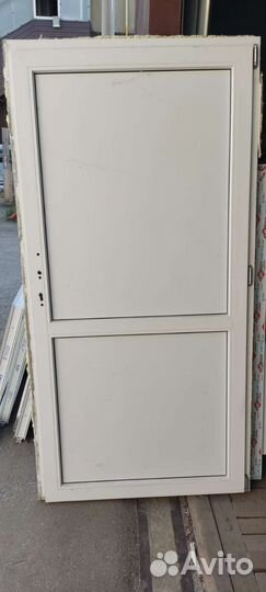 Дверь пластиковая Brusbox/ стеклопакеты