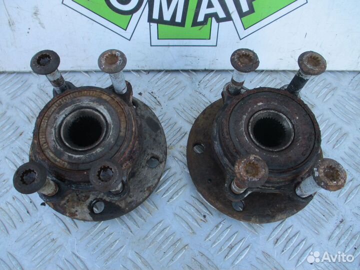 Ступица передняя Volkswagen Caddy 3 2007г