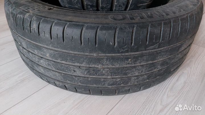 Kumho Ecsta HS51 215/50 R17