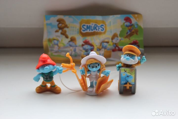 Смурфики из киндер сюрприза 2022 года