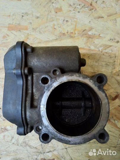 Дросельная заслонка Skoda Octavia A5 BUD 2011