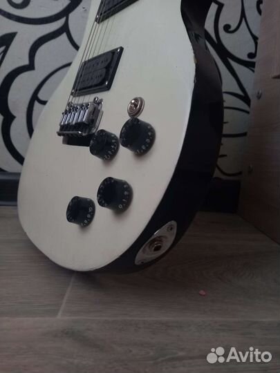 Электро гитара