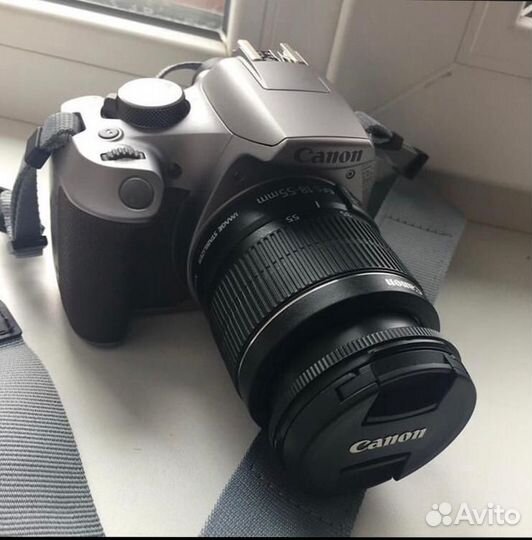 Зеркальный фотоаппарат