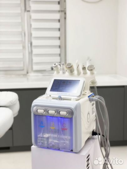 Портативный аппарат для гидродермбразии