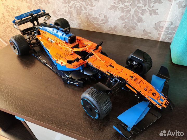 McLaren F1 аналог Lego Technic 42141