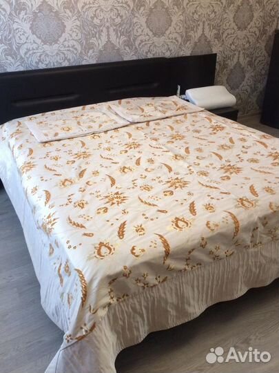 Покрывало с наволочками Velare