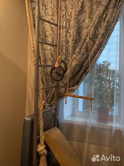 Шведская стенка с турником