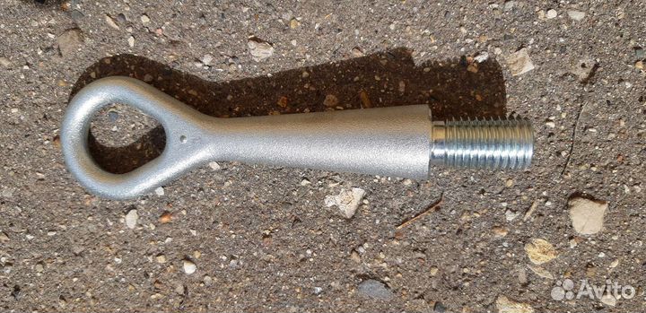 Буксировочный крюк на Ниссан Кашкай