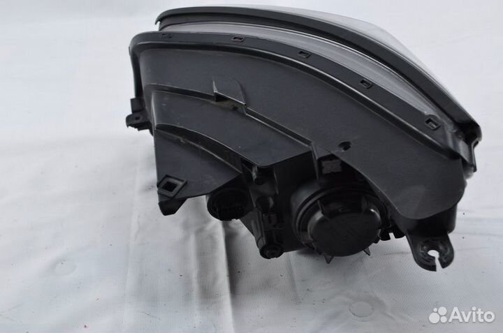 Б/У Фара правая Kia Ray 92102A3500 Б/У 92102A3500