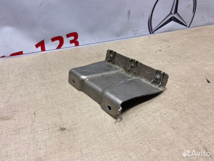 Кронштейн Bmw X3 F25 N52B30A 2010