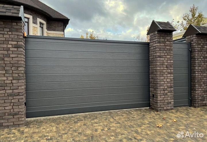 Секционные ворота