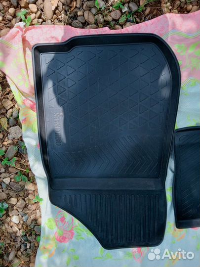 Коврики в салон рено Сандеро 2