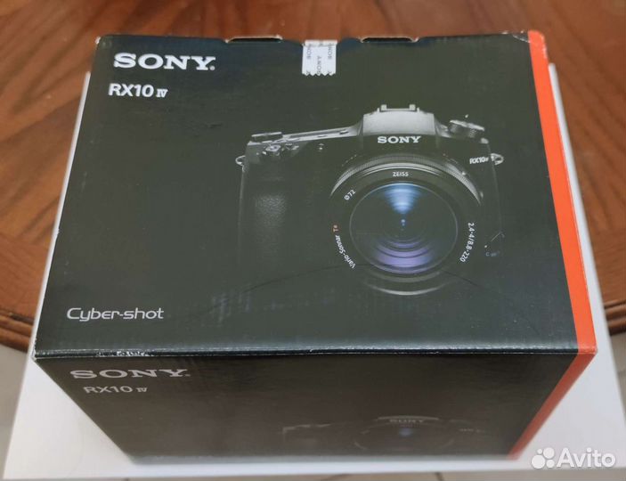 Sony RX10 m4