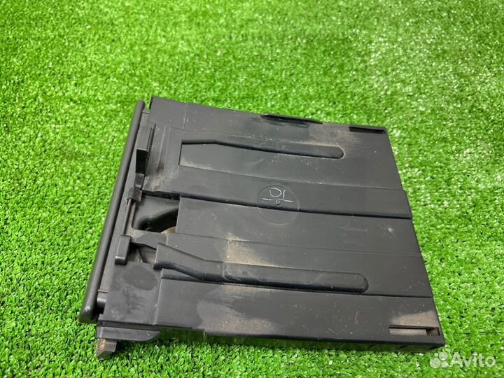 Подстаканник Nissan Almera N16 1.5 QG15 2005