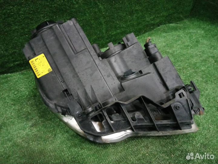 Фара передняя левая Volkswagen Touran 1T2 BMY