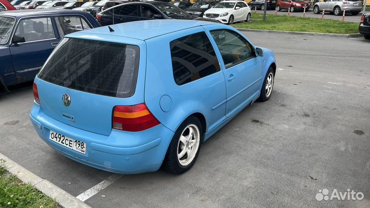 Volkswagen Golf 1.4 МТ, 1999, 200 000 км