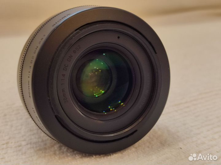 Объектив Sigma 30mm 1.4 sony E