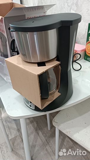 Кофеварка новая