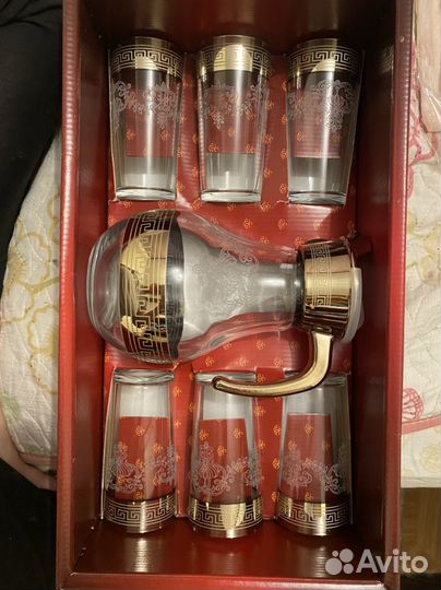 Графин и стаканы