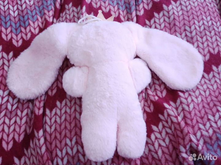 Заяц плюшевый