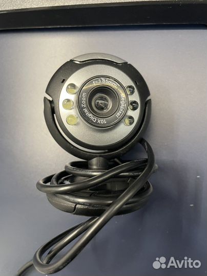 Веб-камера Defender c-110