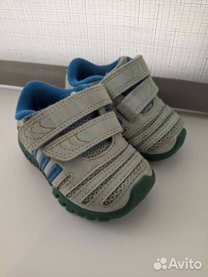 Кроссовки adidas