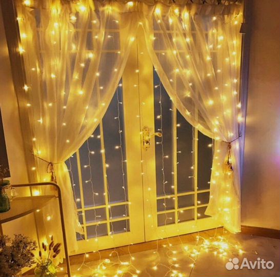 Гирлянда-штора в пол новогодняя