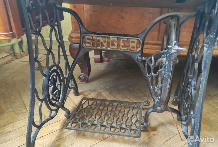 Швейная машина Singer 1914 со станиной и столом
