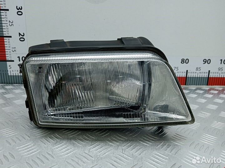 Фара передняя для Audi A4 B5 8D0941004A