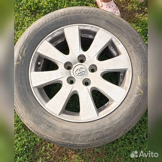 Диски на toyota camry r16 с рез.Bridgestone ecopia