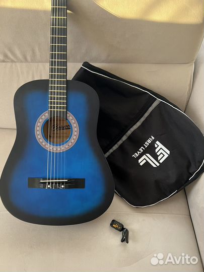 Классическая гитара 38
