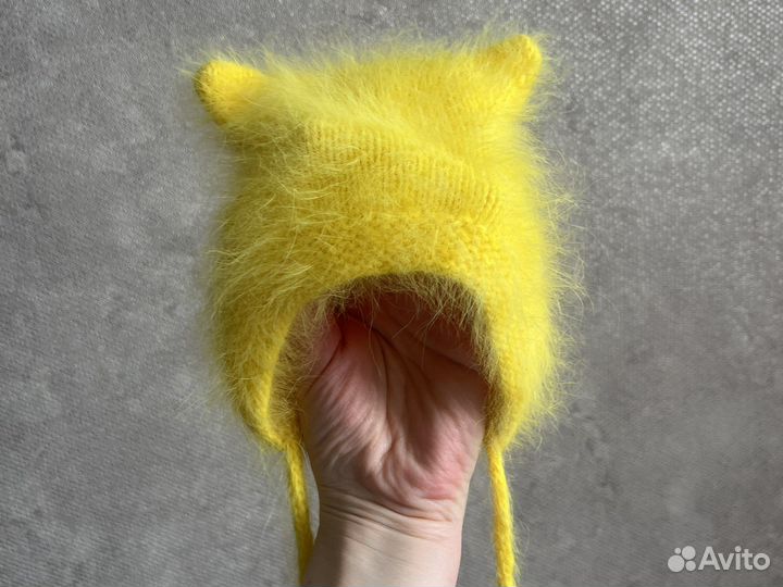 Комплект шапка Kitty и пинетки (носочки )