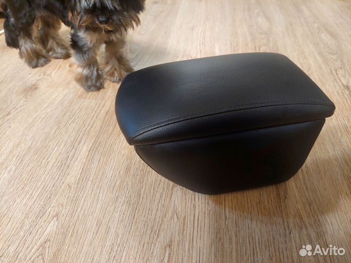 Подлокотник опель астра H