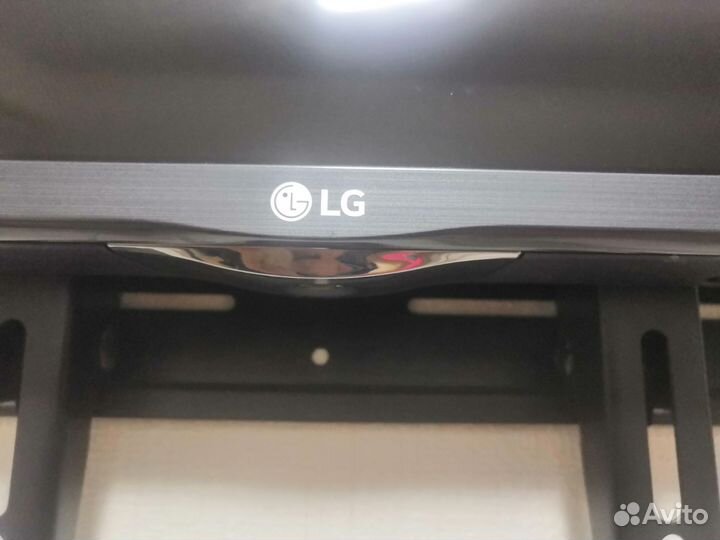 Телевизор lg SMART tv 32