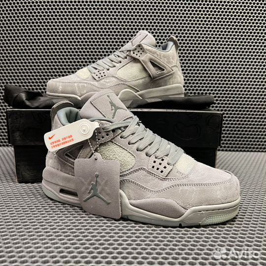 Кроссовки nike air jordan 4 retro kaws