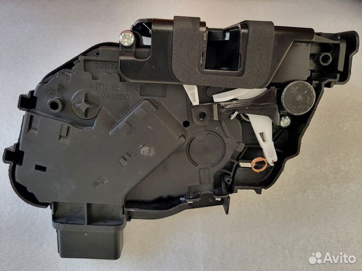 Замок /трос вод. двери range rover evoque