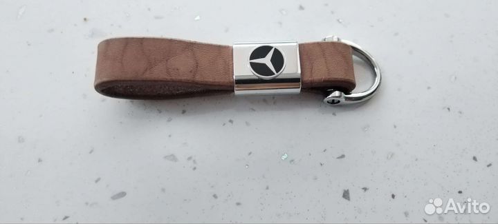 Брелок на ключи