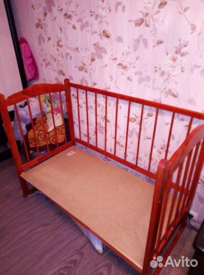 Кроватка для ребенка