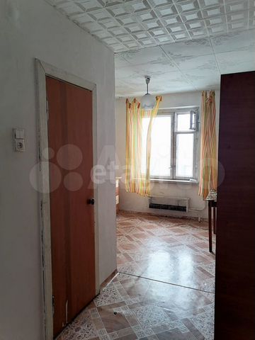 2-к. квартира, 42 м², 1/9 эт.