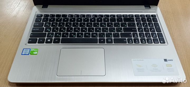 Asus X540U/i3 6006/4GB/GT110MX/128GB SSD/15.6 FHD