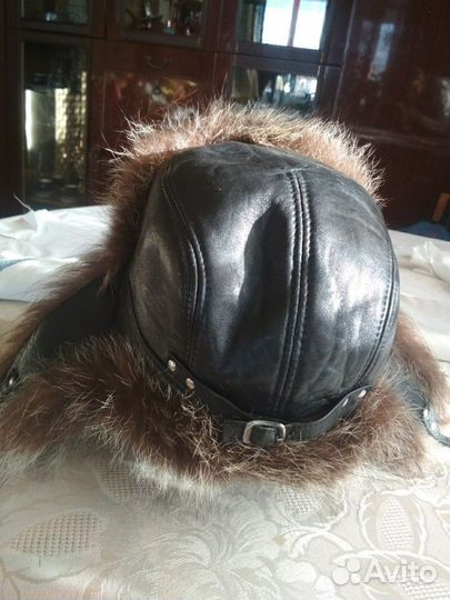 Мужская шапка с натуральным мехом и кожей