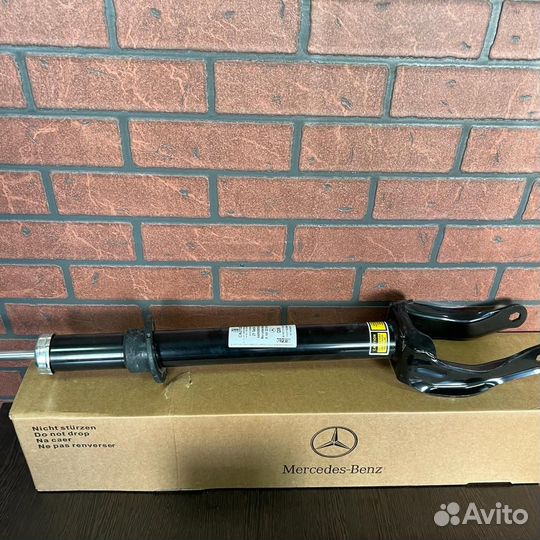Передний амортизатор Mercedes-Benz