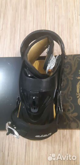 Сноуборд с креплениями