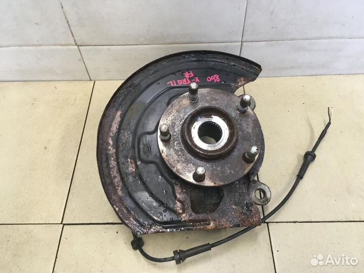 Кулак поворотный передний правый X-Trail (T31) 200