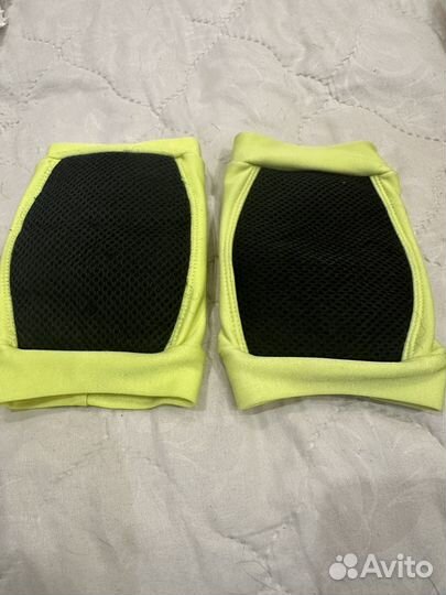 Наколенники