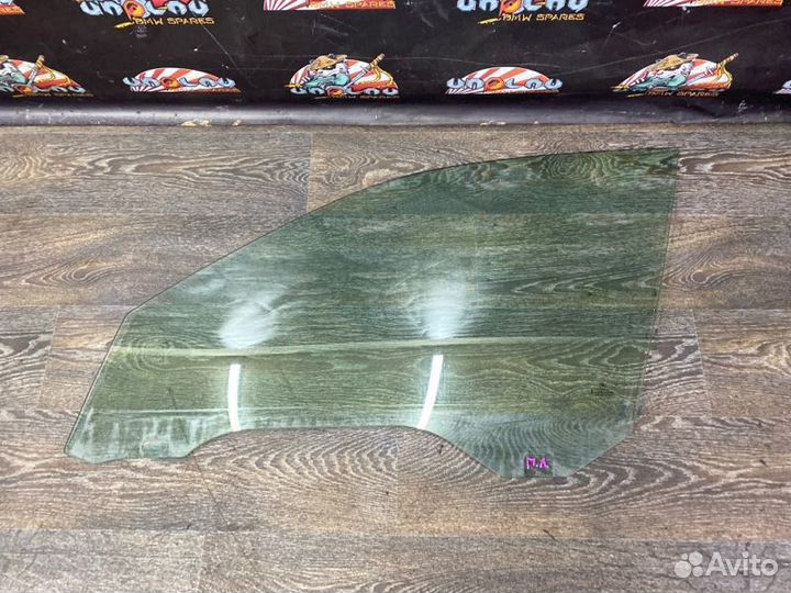 Стекло двери переднее левое Bmw E39 седан M52B25TU